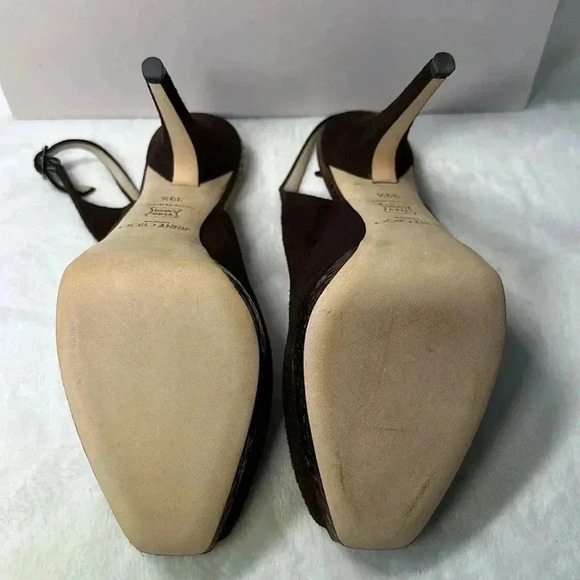 Jimmy Choo SZ 9 1/2 Brown Suede Heels - Picture 8 of 9